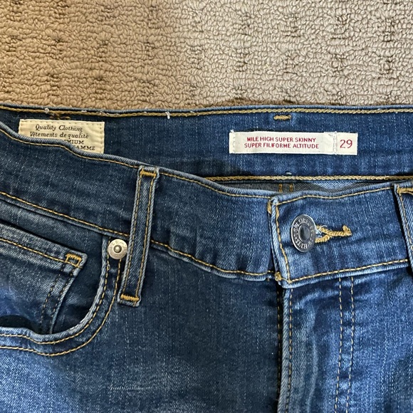 Levi’s Mile High Super Skinny Jeans - Picture 2 of 3